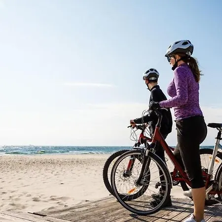 Spacious Homes With Terraces, Prázdninový dům Sarbinowo