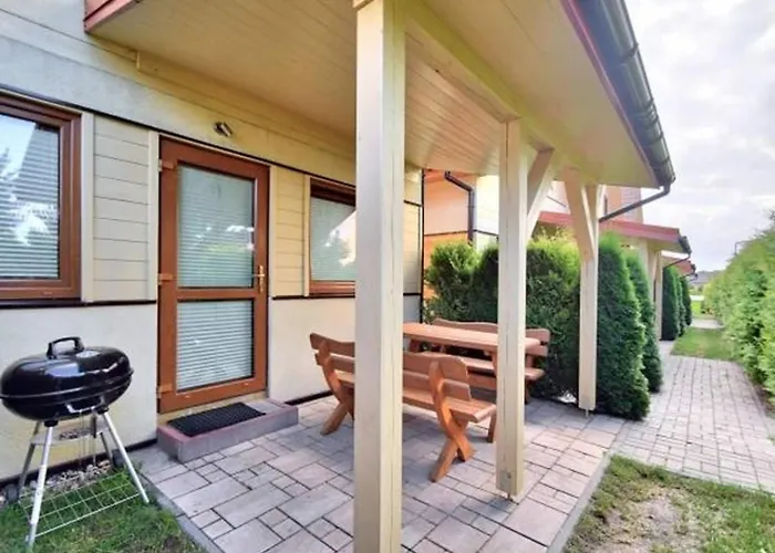 Spacious Homes With Terraces, Дом отдыха *